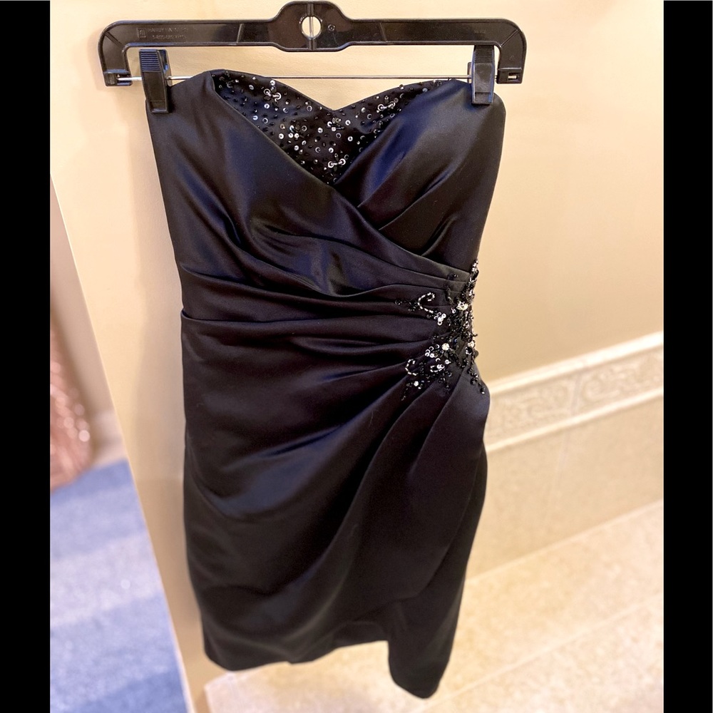 Fall NWT Mori Lee Madeline Gardner Black Strapless Beaded Silky Sexy Dress
